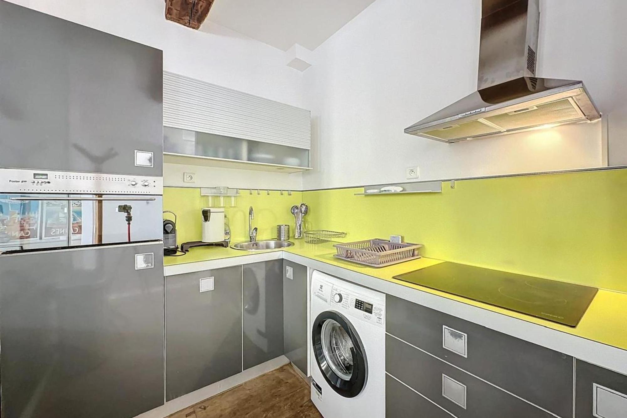 Modern 1br Flat In Center Prime Location Cannes