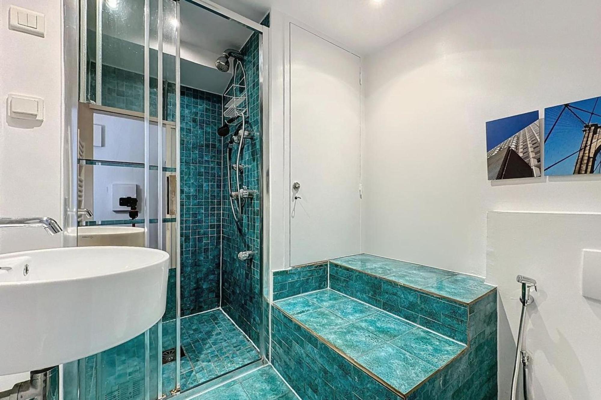 Modern 1br Flat In Center Prime Location
